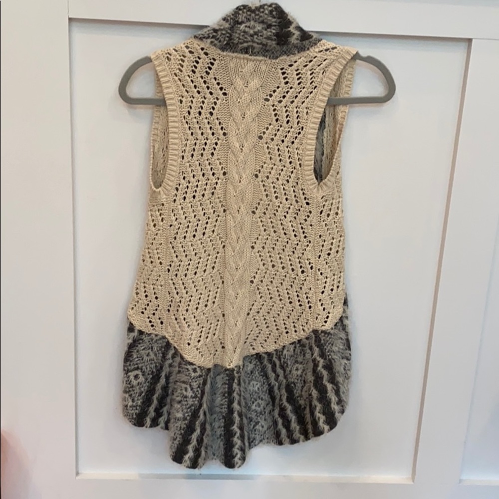 Max Studio vest - Picture 3 of 4